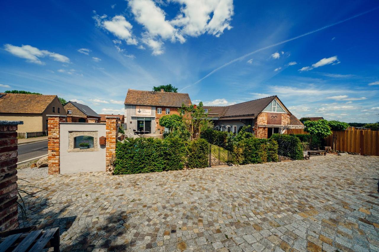 Alte Schmiede Mit Sauna, Pool Und Whirpool Im Aussenbereich Schoenstes Ferienhaus Der Lausitz Elsterheide Ngoại thất bức ảnh