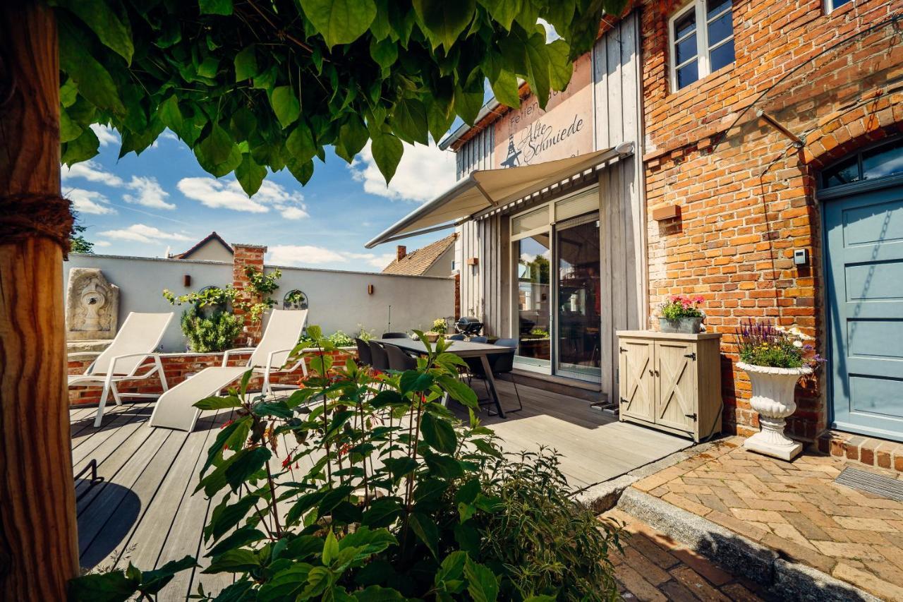 Alte Schmiede Mit Sauna, Pool Und Whirpool Im Aussenbereich Schoenstes Ferienhaus Der Lausitz Elsterheide Ngoại thất bức ảnh