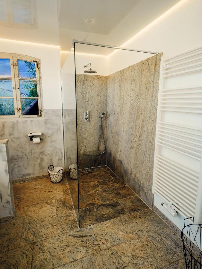 Alte Schmiede Mit Sauna, Pool Und Whirpool Im Aussenbereich Schoenstes Ferienhaus Der Lausitz Elsterheide Ngoại thất bức ảnh