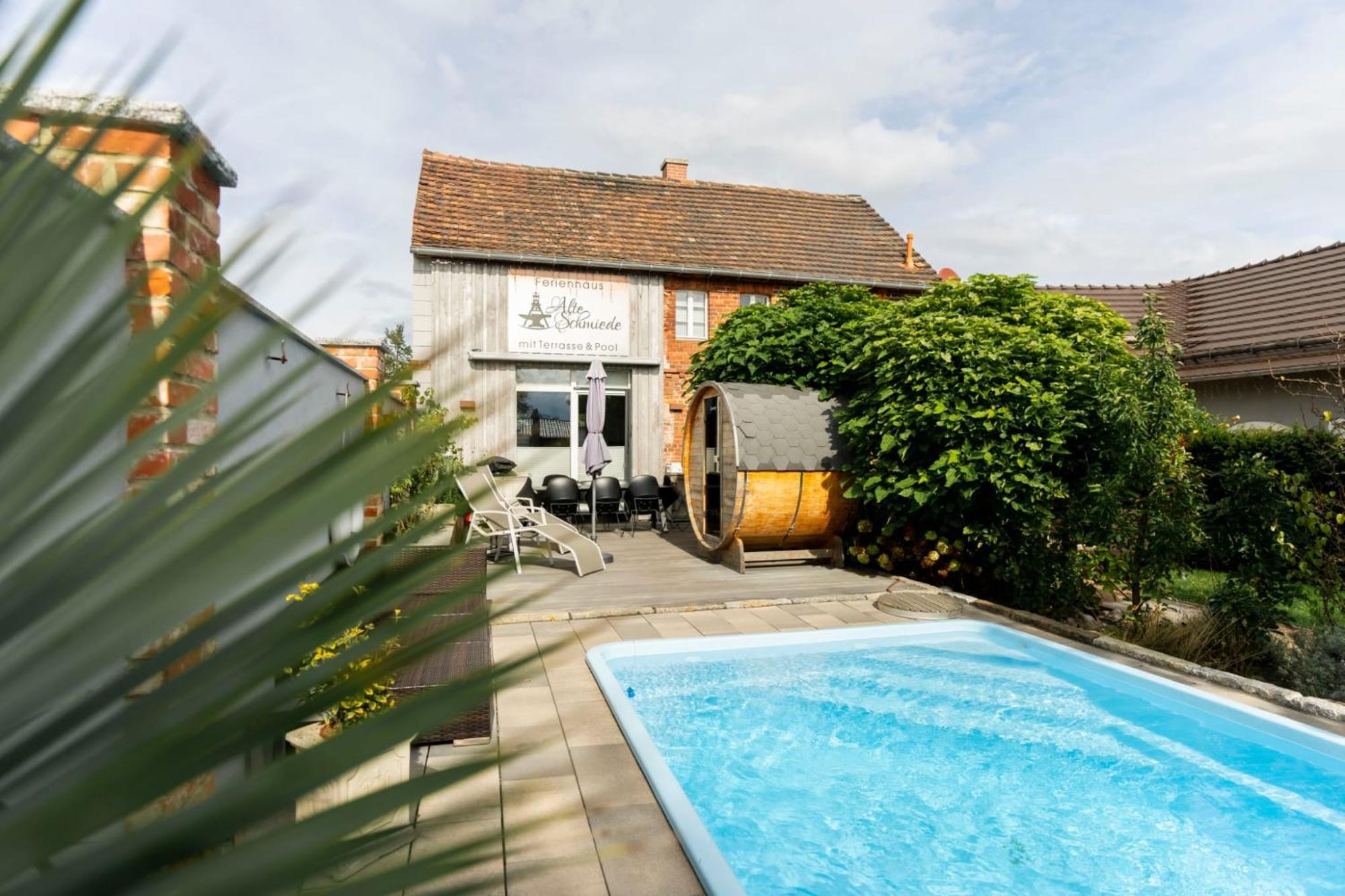 Alte Schmiede Mit Sauna, Pool Und Whirpool Im Aussenbereich Schoenstes Ferienhaus Der Lausitz Elsterheide Ngoại thất bức ảnh